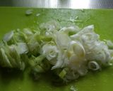 鶏肉とメークインと人参の煮物作り方4写真