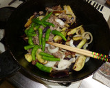 豚肉・なす・玉ねぎ・ししとうのみそいため作り方6写真