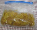 トゥルン♪　牛乳＋ドライマンゴー漬け作り方5写真