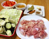 スパイス香る♪鶏肉と夏野菜のチキンカレー作り方1写真