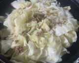 節約・簡単【キャベツとひき肉の卵とじ】作り方3写真