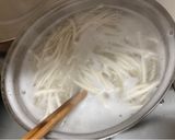 溶き卵とワカメと長ネギ簡単うどん作り方1写真