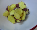 鶏手羽先とさつまいものしょうゆ麹炒め作り方1写真