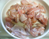 彩りと食感豊か★鶏肉と枝豆の煮込み作り方1写真