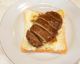 朝はがっつり！ハンバーグトースト作り方4写真