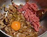 ムレオオフウセンタケと豚挽き肉のパイ作り方4写真