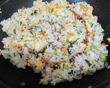 子供喜ぶ♪小松菜としらすの彩り炒飯☆作り方7写真