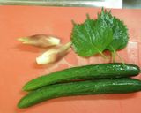 顆粒だしで作る胡瓜と茗荷の浅漬け作り方1写真