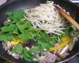 もやしときくらげ、豚ひき肉の炒め物作り方4写真
