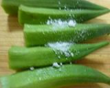 おくらDE鶏ひき肉豚バラまき焼き★作り方3写真
