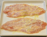 簡単♬ささみの塩こんぶピカタ♬梅風味✽作り方2写真