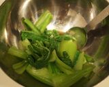 おつまみに☆味美菜（あじみ菜）の辛し和え作り方3写真
