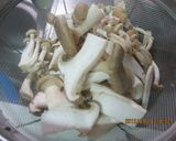 キノコと鶏モモ肉の豆乳スープ★作り方5写真