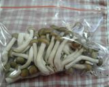しめじとうすあげ、豚肉の使い残り保存方法作り方1写真