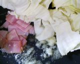 キャベツ&ベーコンの塩バタースープパスタ作り方2写真