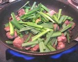 砂肝とニラの炒めもの～にんにく風味作り方7写真
