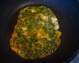 塩麹で味付け♬モロヘイヤの卵焼き作り方3写真