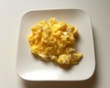 簡単☆オクラ＆ベーコン＆卵のバター炒め作り方3写真