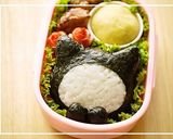 ハロウィンに♪黒猫頭巾ガール＊キャラ弁作り方5写真
