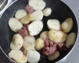 超簡単!じゃがいものコーンビーフ炒め作り方2写真