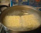 インスタント麺でさっぱりおいしいレタスとカニの冷し中華作り方5写真