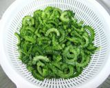 ご飯のお供に⭐苦み薄らぐゴーヤの炒め物♪作り方3写真