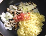 インスタントラーメンで作る絶品塩焼きそば作り方4写真