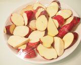 超簡単☆皮付さつまいものサラダ作り方1写真