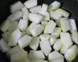 冬瓜とツナの炒め煮作り方1写真