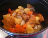 ストウブ鍋で水を使わず☆簡単肉じゃが☆作り方3写真
