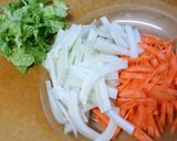人参、白菜、納豆の味噌汁作り方1写真