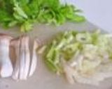 手羽先とセロリの甘辛煮作り方1写真