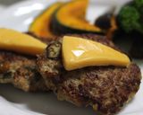 オクラバーグのチェダーチーズ乗せ作り方8写真