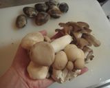 １０分ごちそう♪キノコとあさりの包み蒸し作り方1写真