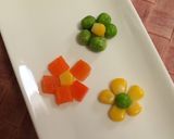 お弁当に簡単♪ミックスベジタブルでお花✿作り方2写真