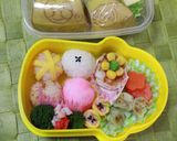 お弁当に簡単♪ミックスベジタブルでお花✿作り方3写真