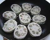 薄切りレンコンのエビはさみ焼き作り方4写真