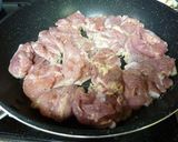 チキンのさっと煮　玉ねぎとコンソメで作り方2写真
