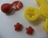 お弁当に♪カリカリ小梅de小花デコむすび作り方1写真