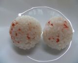 お弁当に♪カリカリ小梅de小花デコむすび作り方3写真