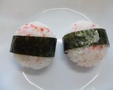 お弁当に♪カリカリ小梅de小花デコむすび作り方4写真