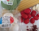 マッシュルームとトマトのペペロンチーノ♪作り方1写真