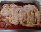 鶏もも肉のロール巻き☘️作り方1写真