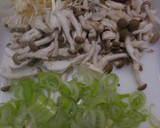 ピリ辛・豚挽肉ときのこの焼き飯作り方2写真