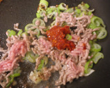 ピリ辛・豚挽肉ときのこの焼き飯作り方5写真