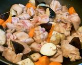 バター風味♪鶏肉と野菜の醤油煮作り方2写真