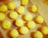 材料３つ。子供のおやつに。イモイモだんご作り方2写真
