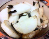「鶏手羽先と大根を煮たの」作り方3写真