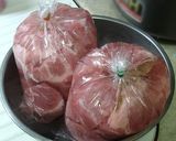 （ドイツ料理）　アイスバイン作り方2写真