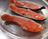 鮭ときのこのプロセス蒸し焼き作り方1写真